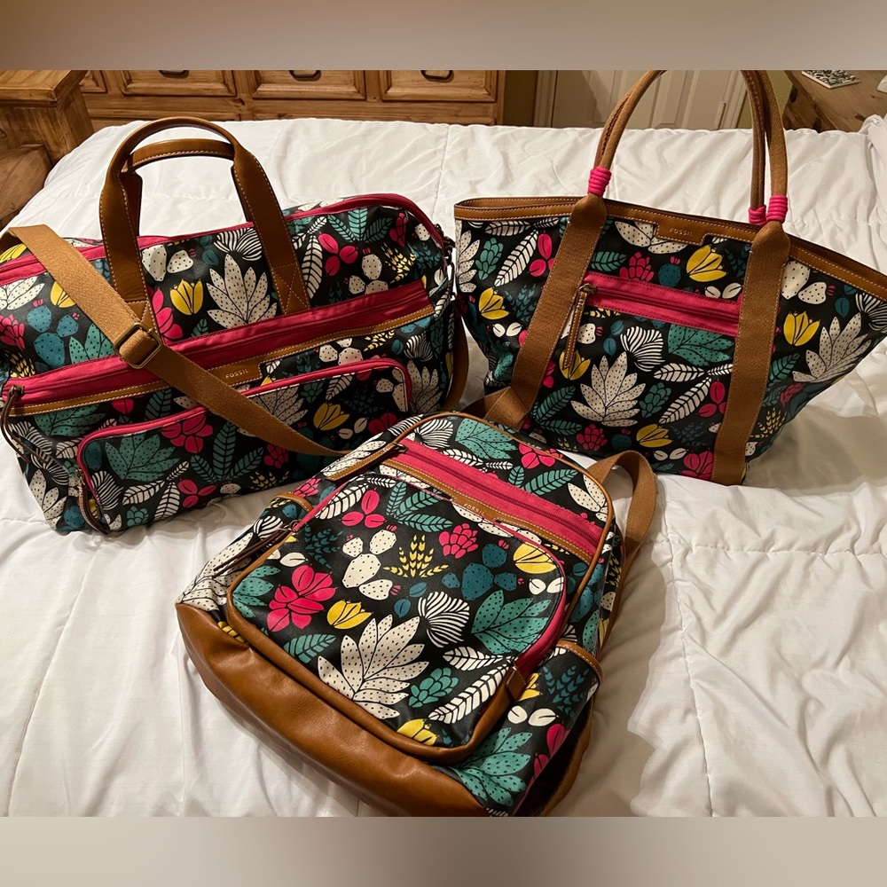 Fossil Backpack, Duffle, & Tote Bags